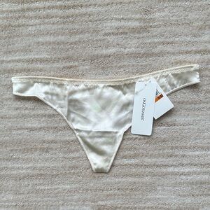 On Gossamer Hip-G Thong Ivory Silk Low Rise g-string Thong Panty Small | Medium